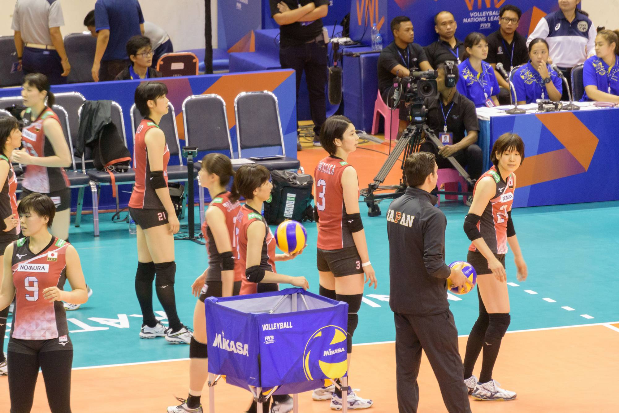 2018-06-05-korat-nakhonratchasima-vnl-volleyball-japan-turkey-korea-thailand-day1